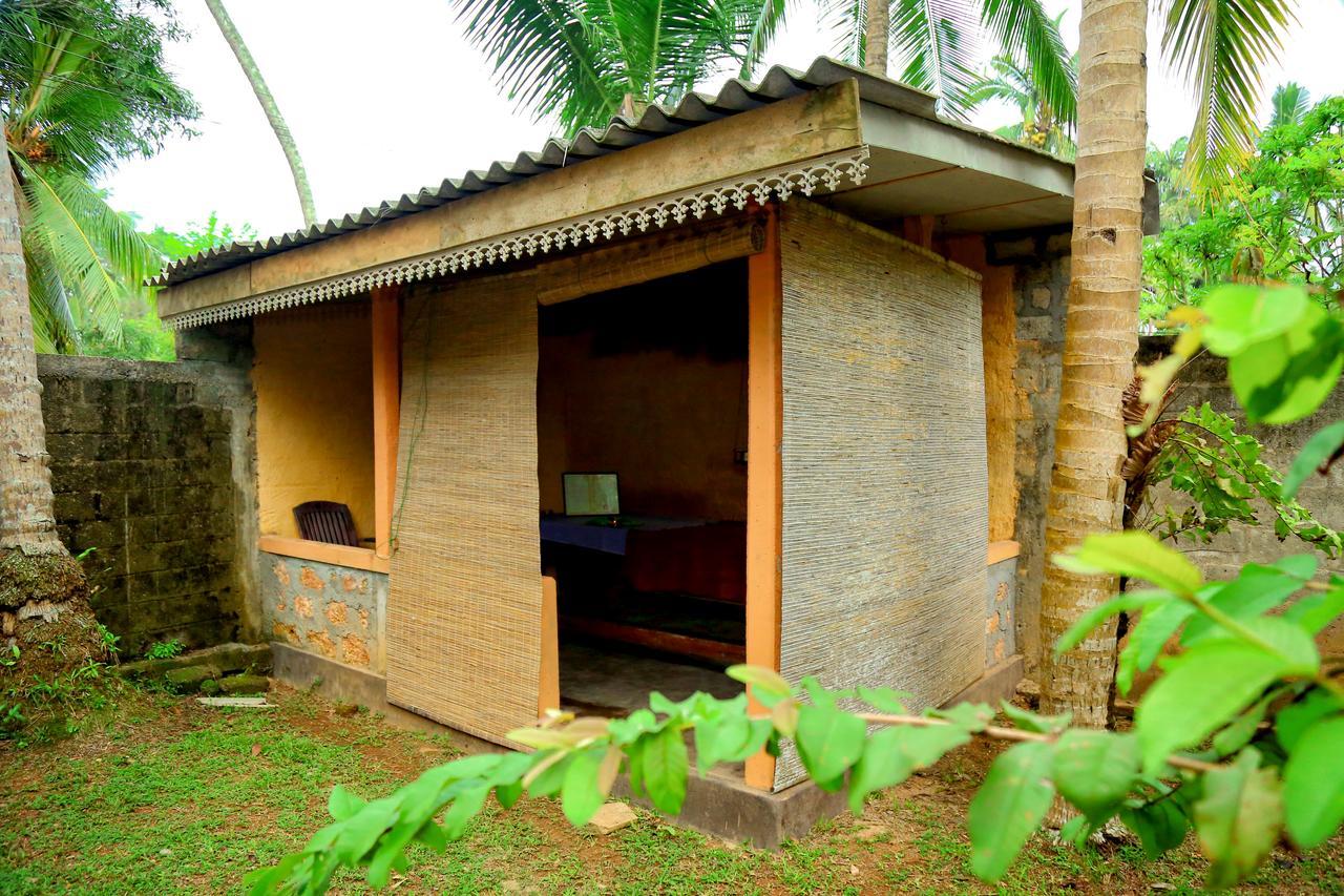 Kurulu Garden - Gecko Villa Balapitiya Exterior photo